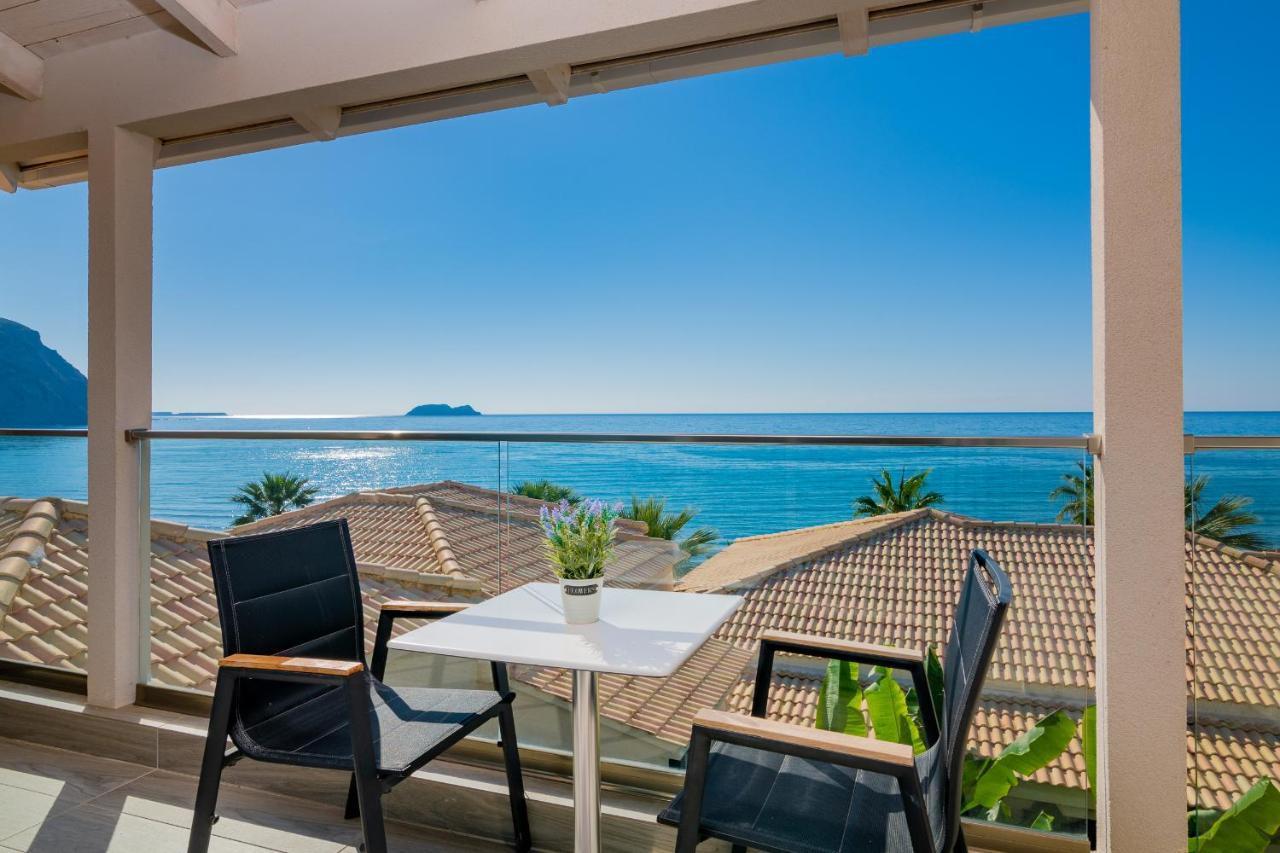 Crystal Beach Hotel กาลามากี ภายนอก รูปภาพ