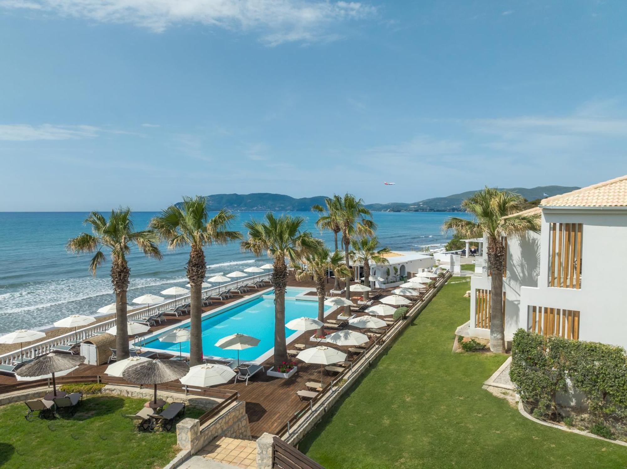 Crystal Beach Hotel กาลามากี ภายนอก รูปภาพ