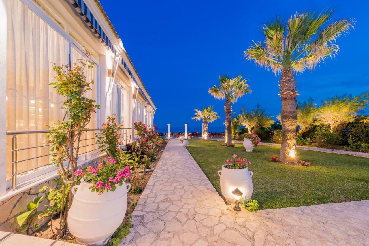 Crystal Beach Hotel กาลามากี ภายนอก รูปภาพ